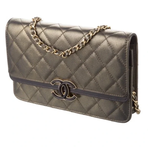 Rare CHANEL Metallic Quilted Clutch Gold Leather WOC Mini Crossbody Bag Like New - Picture 3 of 16
